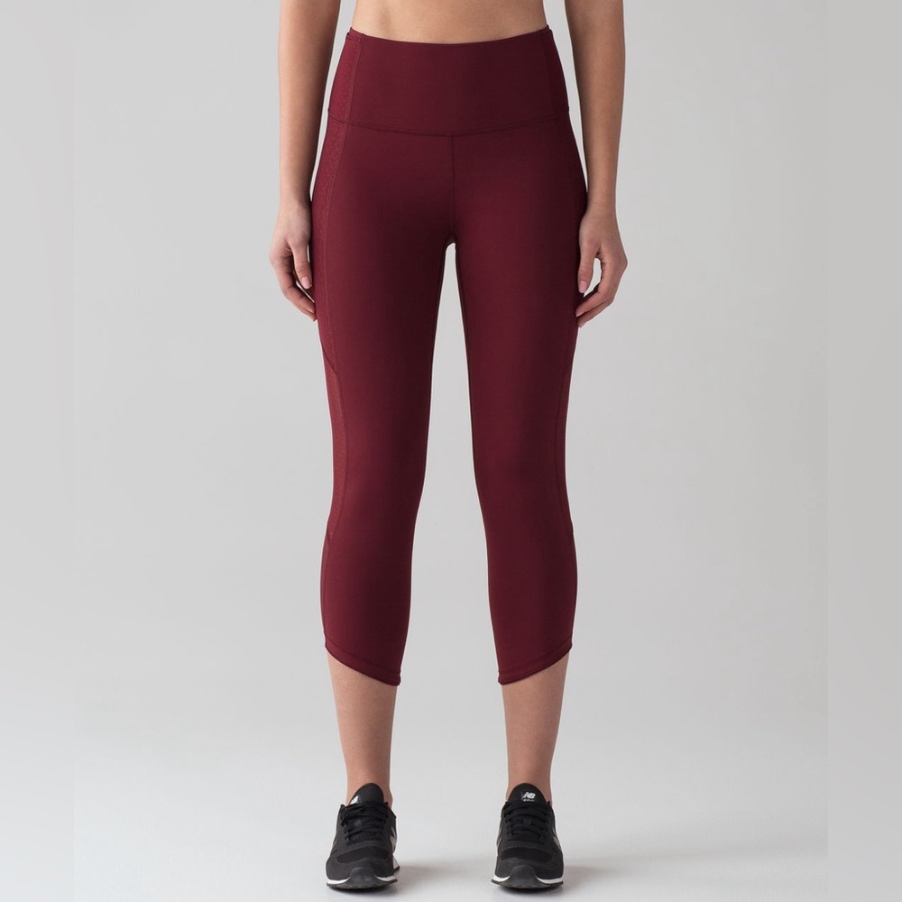 Lululemon Body Con Crop Deep Rouge Sz 6